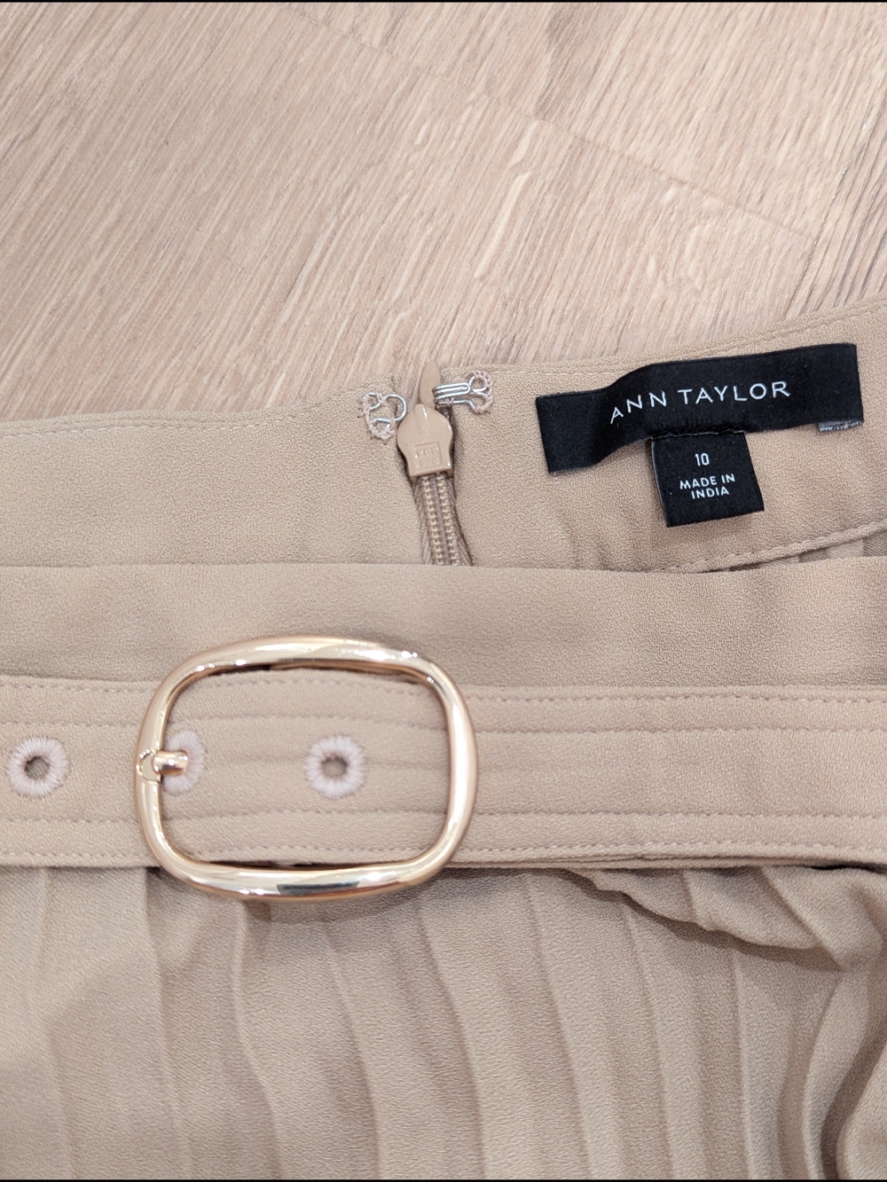 Ann Taylor Pleated Midi Skirt in Beige with Matching Belt - Picture 2 of 2